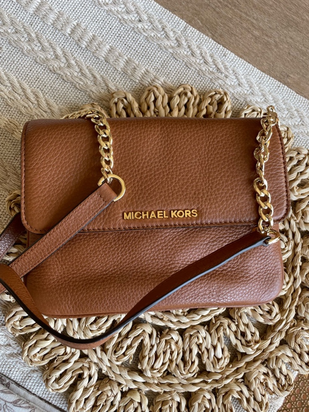 Michael Kors Beautiful Chestnut Pebble Leather Crossbody Purse w/Built In Wallet